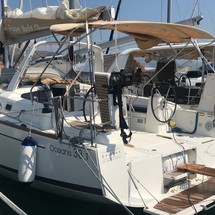 Beneteau Oceanis 38