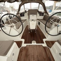 Jeanneau Sun Odyssey 379