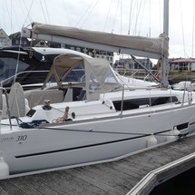 Dufour 310