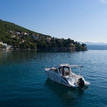 Beneteau Antares 8