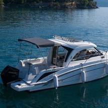 Beneteau Antares 8