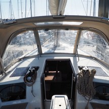 Dufour 360
