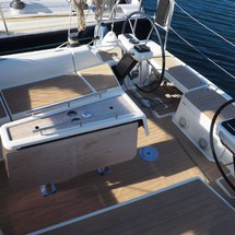 Dufour 360