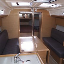 Dufour 360