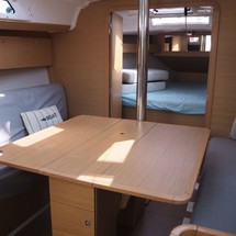 Dufour 360