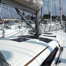 Dufour 360