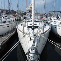 Dufour 360