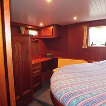 Falcon Yachts 100