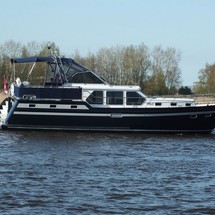 Falcon Yachts 100