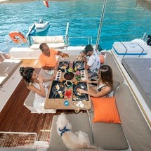 Fountaine Pajot Helia 44
