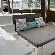 Lagoon 450 F