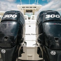 Boston Whaler 320 Outrage