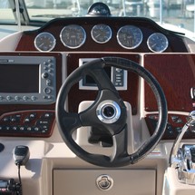 Sea Ray 330 Sundancer