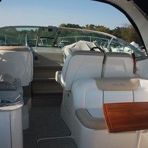 Sea Ray 330 Sundancer