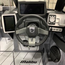 Malibu Wakesetter 23 LSV