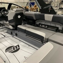 Malibu Wakesetter 23 LSV