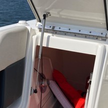 Boston Whaler 230 Vantage