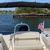 Boston Whaler 230 Vantage
