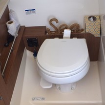 Boston Whaler 270 Vantage