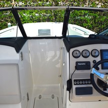 Boston Whaler 270 Vantage
