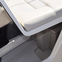 Boston Whaler 270 Vantage