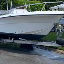 Angler Pro Boats 2900 center console