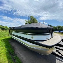 60 x 16 tri-toon passenger vessel