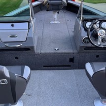 Lund Boats 2175 Pro-V Sport