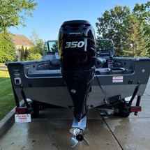 Lund Boats 2175 Pro-V Sport