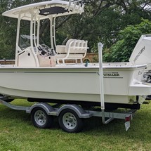 Boston Whaler 210 Montauk