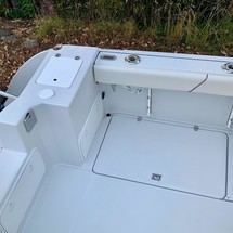 Glacier bay isle runner blue hull 2670