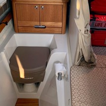 Glacier bay isle runner blue hull 2670