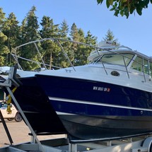 Glacier bay isle runner blue hull 2670