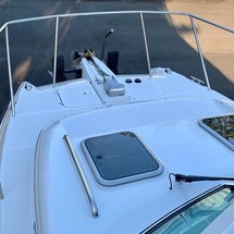 Glacier bay isle runner blue hull 2670