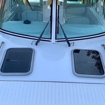 Glacier bay isle runner blue hull 2670