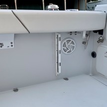 Glacier bay isle runner blue hull 2670