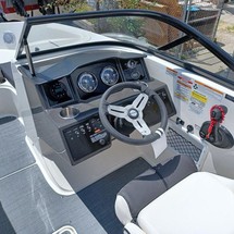 Bayliner VR6 BOWRIDER