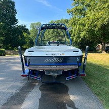 Malibu Wakesetter 23 LSV