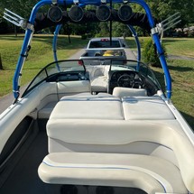 Malibu Wakesetter 23 LSV