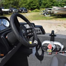 Lund Boats 1650 Rebel XS SS