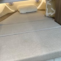 Regal 33 SAV