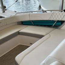 Regal 33 SAV