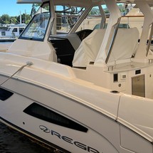 Regal 33 SAV