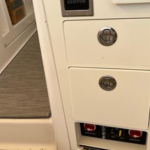 Regal 33 SAV