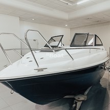 Phoenix 560