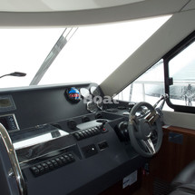 Sealine F490
