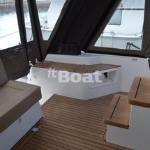 Sealine F490