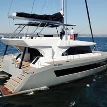 Luxury motor yacht pearl 60