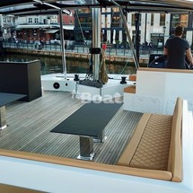 Luxury motor yacht pearl 60