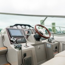 Sea Ray 350 Sundancer
